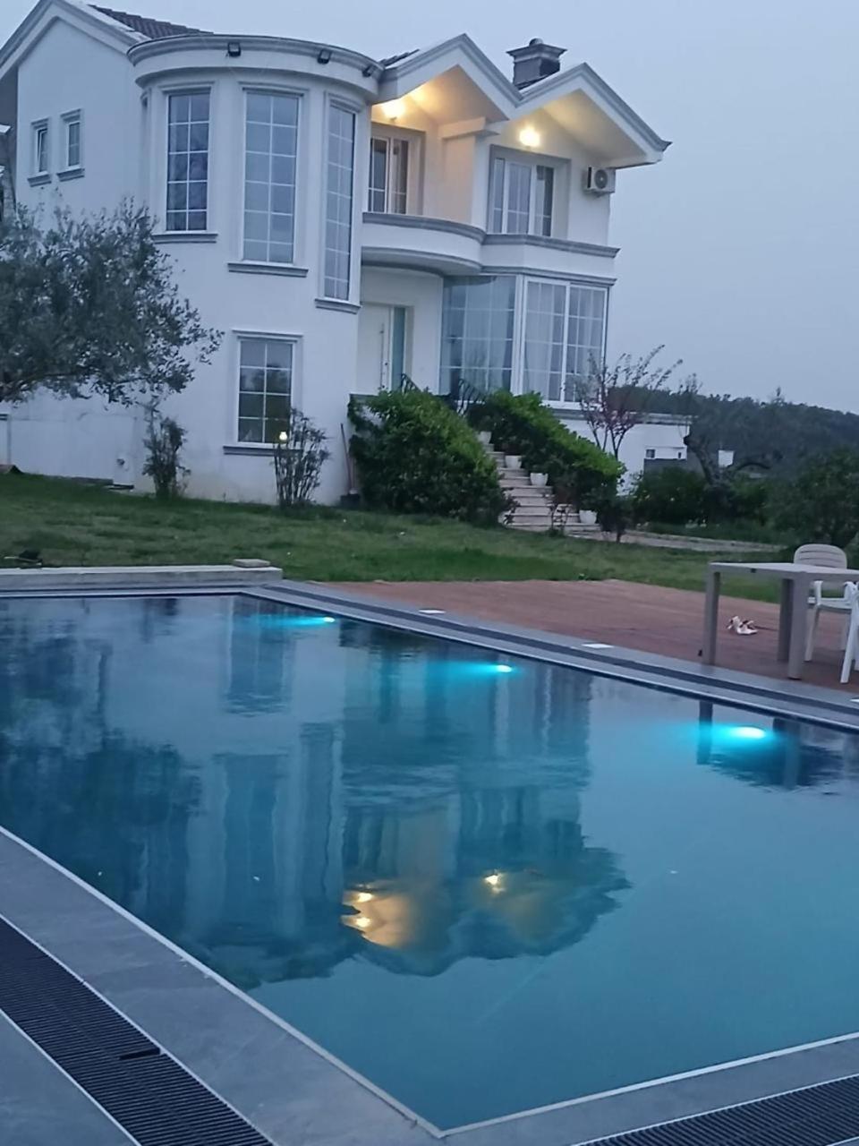 Kino Apartment Tiranë Eksteriør bilde
