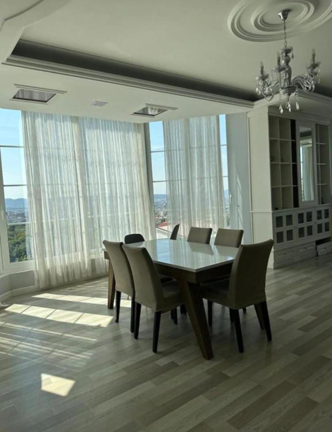 Kino Apartment Tiranë Eksteriør bilde